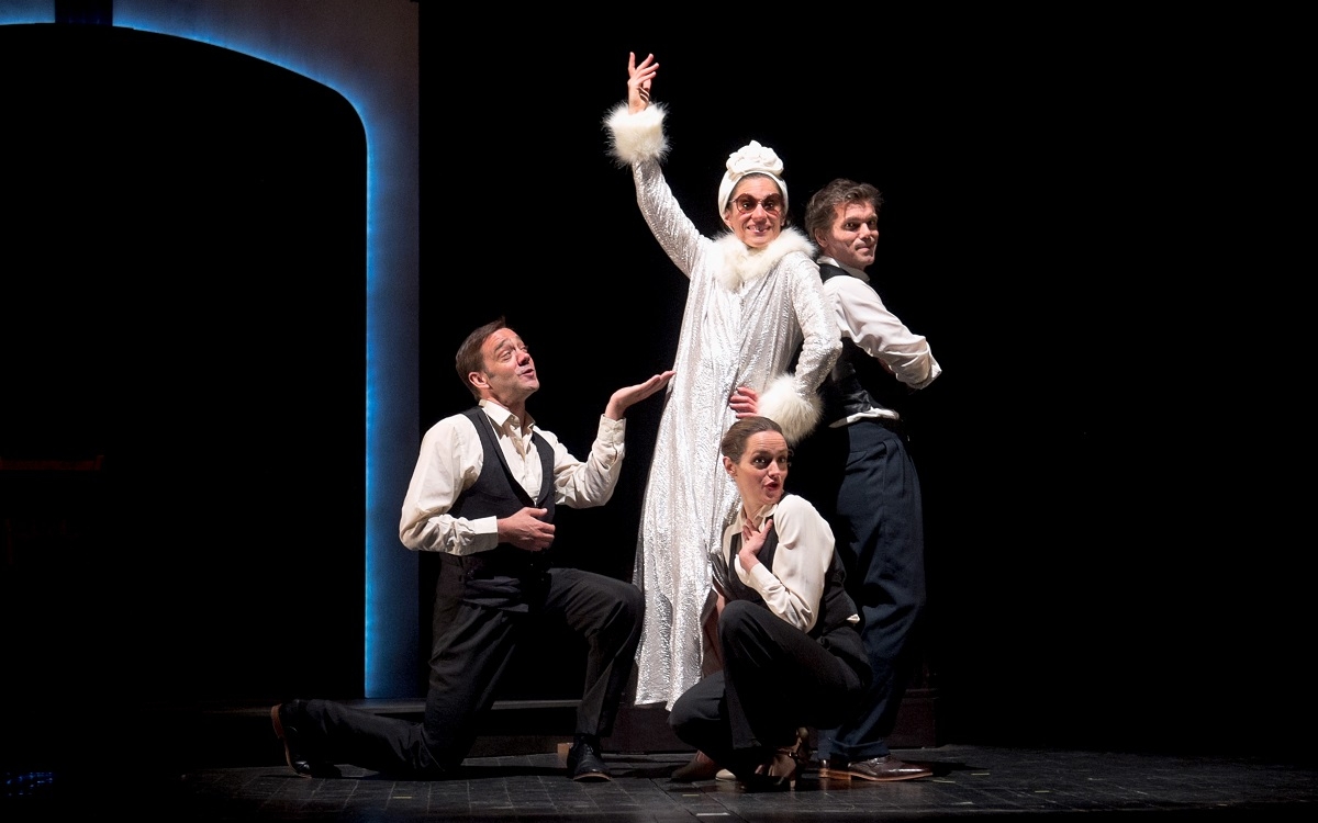 Est-ce que j'ai une gueule d'Arletty ?