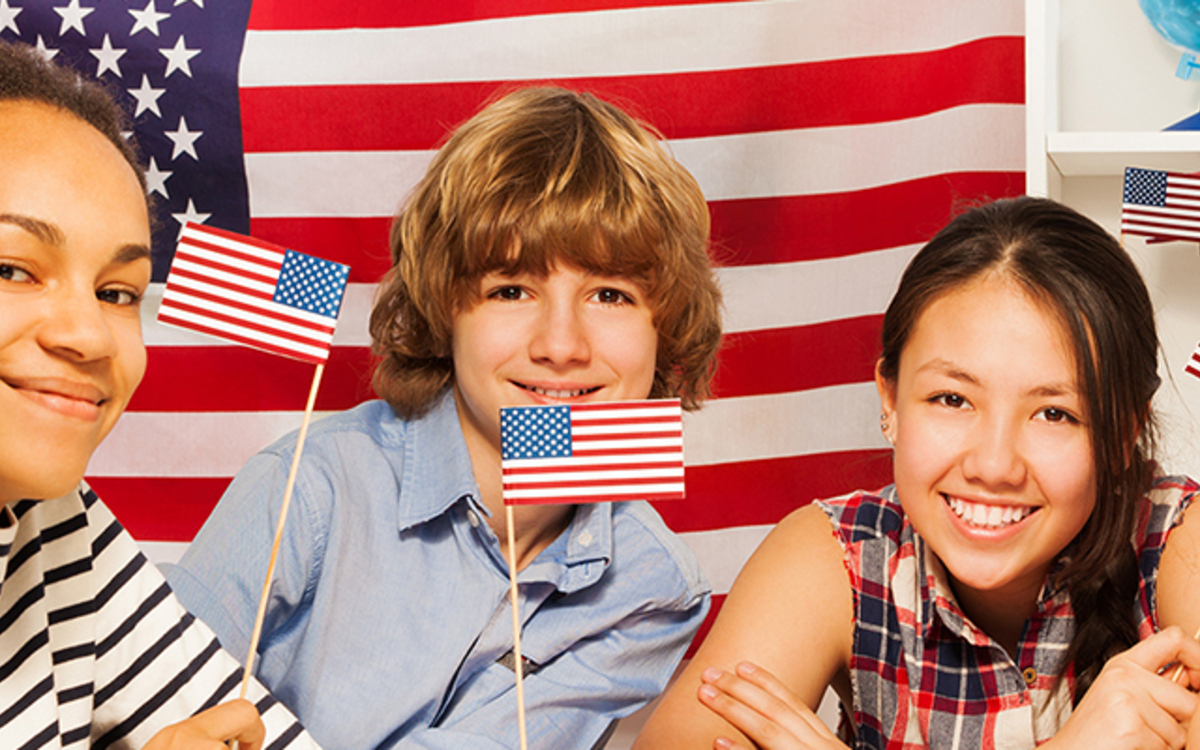 Paris - 2 Centres de Loisirs 100% Anglais