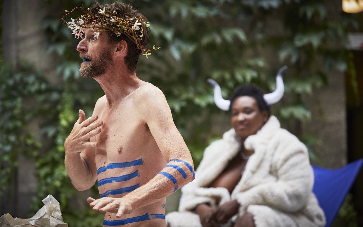 Sa bouche ne connaît pas de dimanche · Rébecca Chaillon & Pierre Guillois