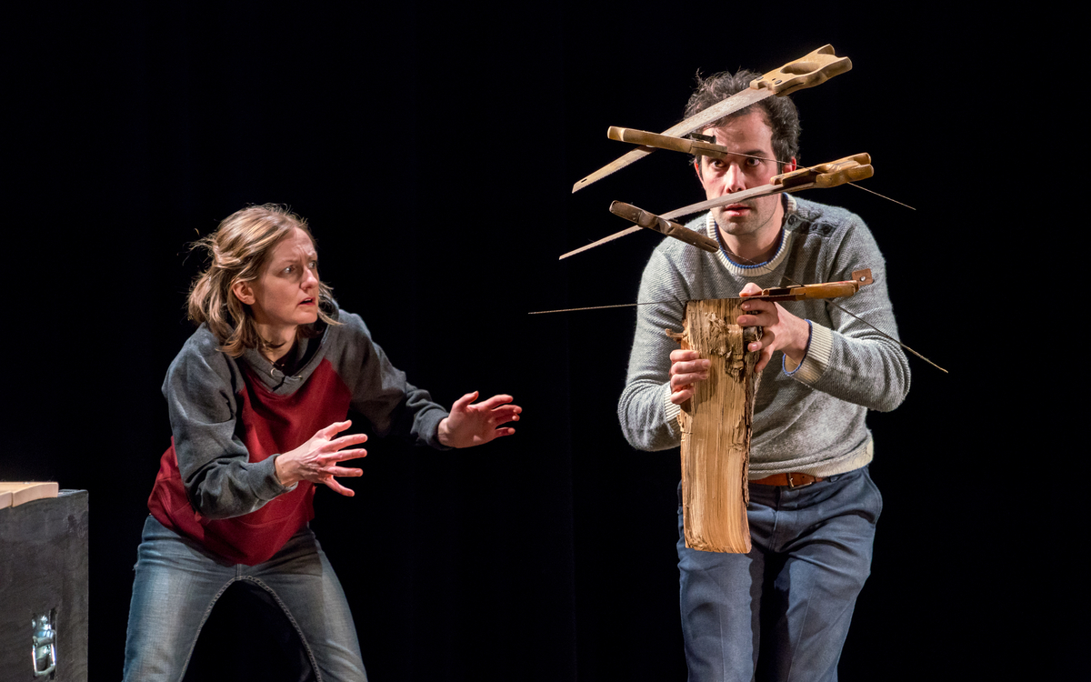 Celle qui marche loin