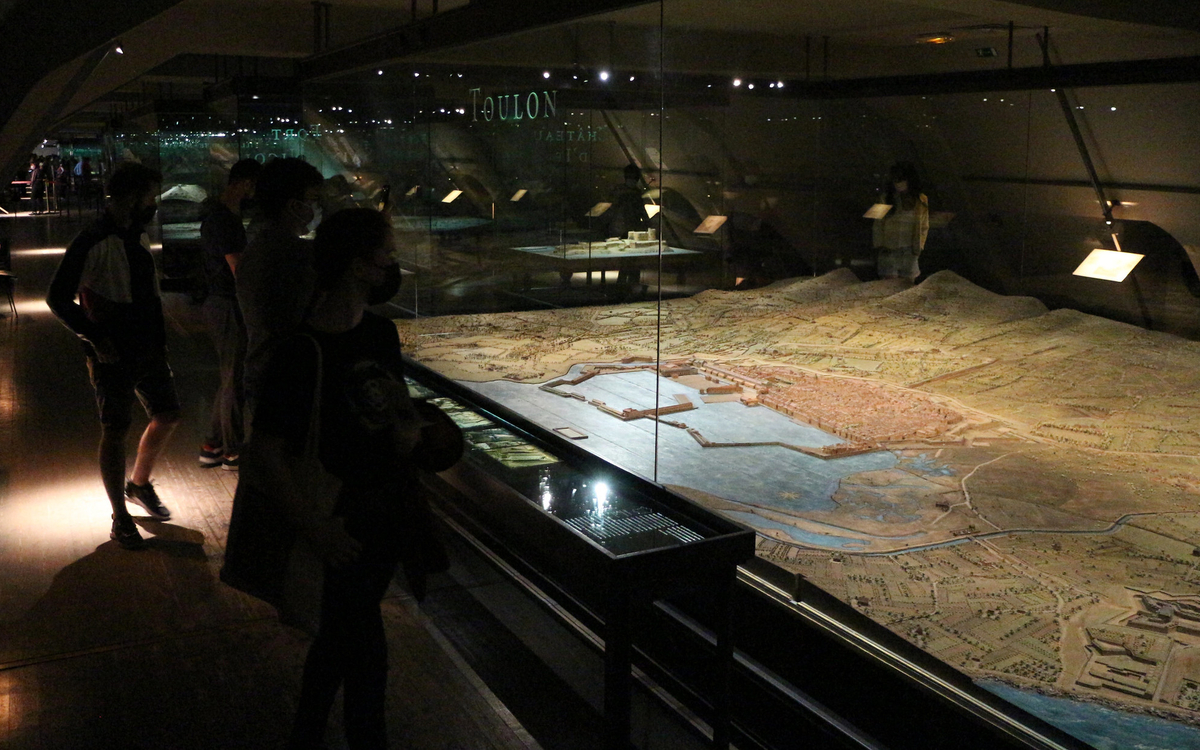 Le plan-relief de Toulon dans les salles du musée