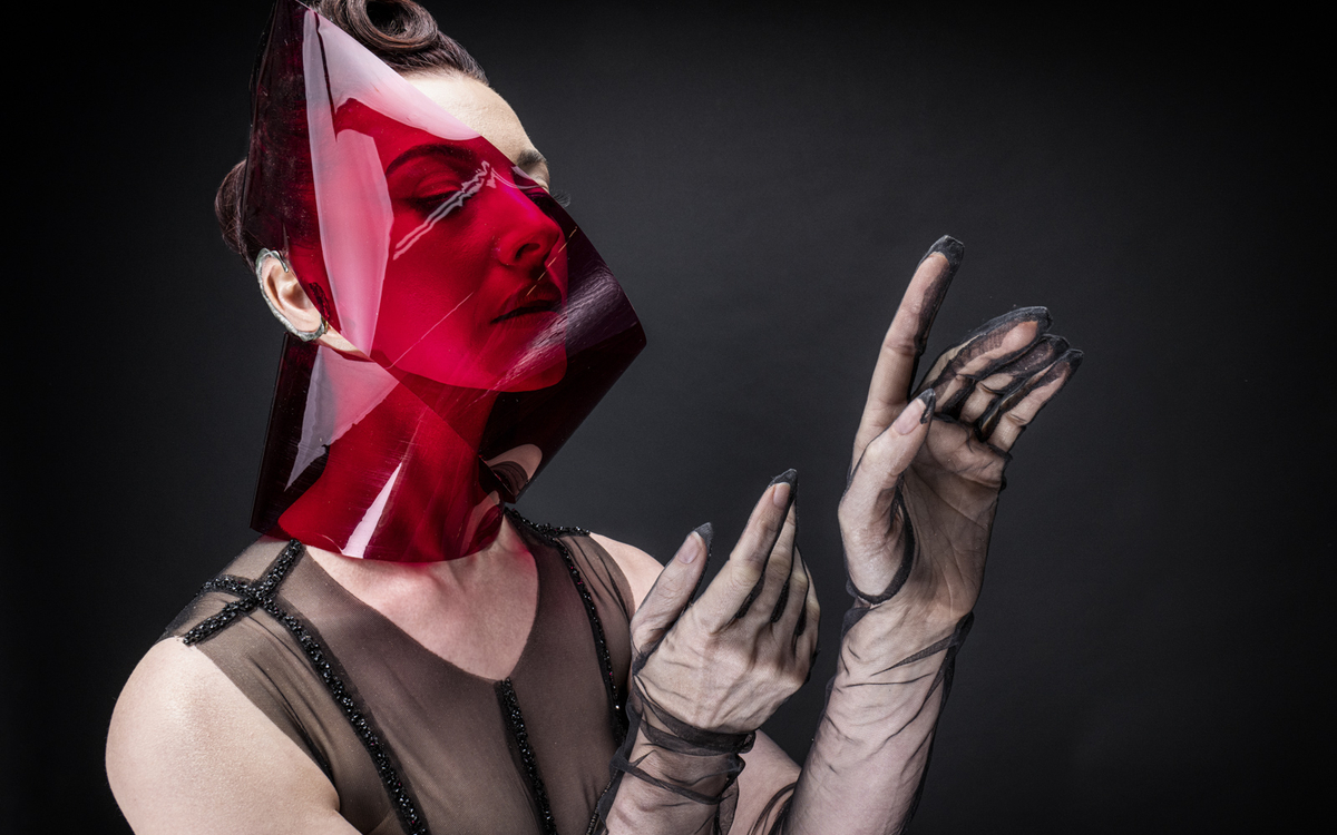 La musicienne arrive en France en tournée, le 04 juin à Bordeaux (IBoat) et le 07 juin à Paris (Boule Noire)