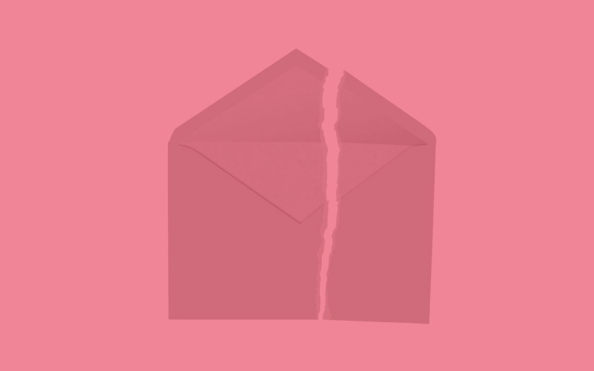 Enveloppe de vote déchirée