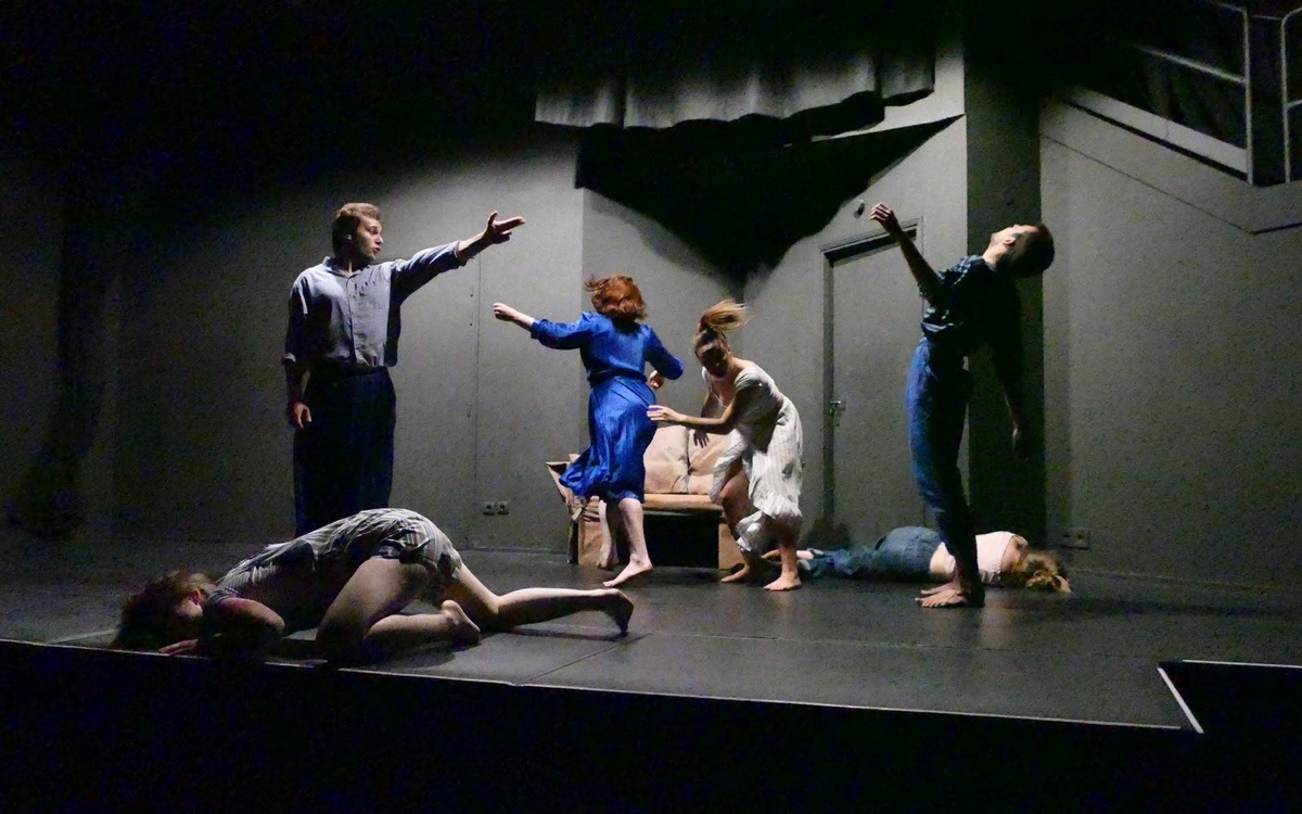 Comédiens en pleine action 