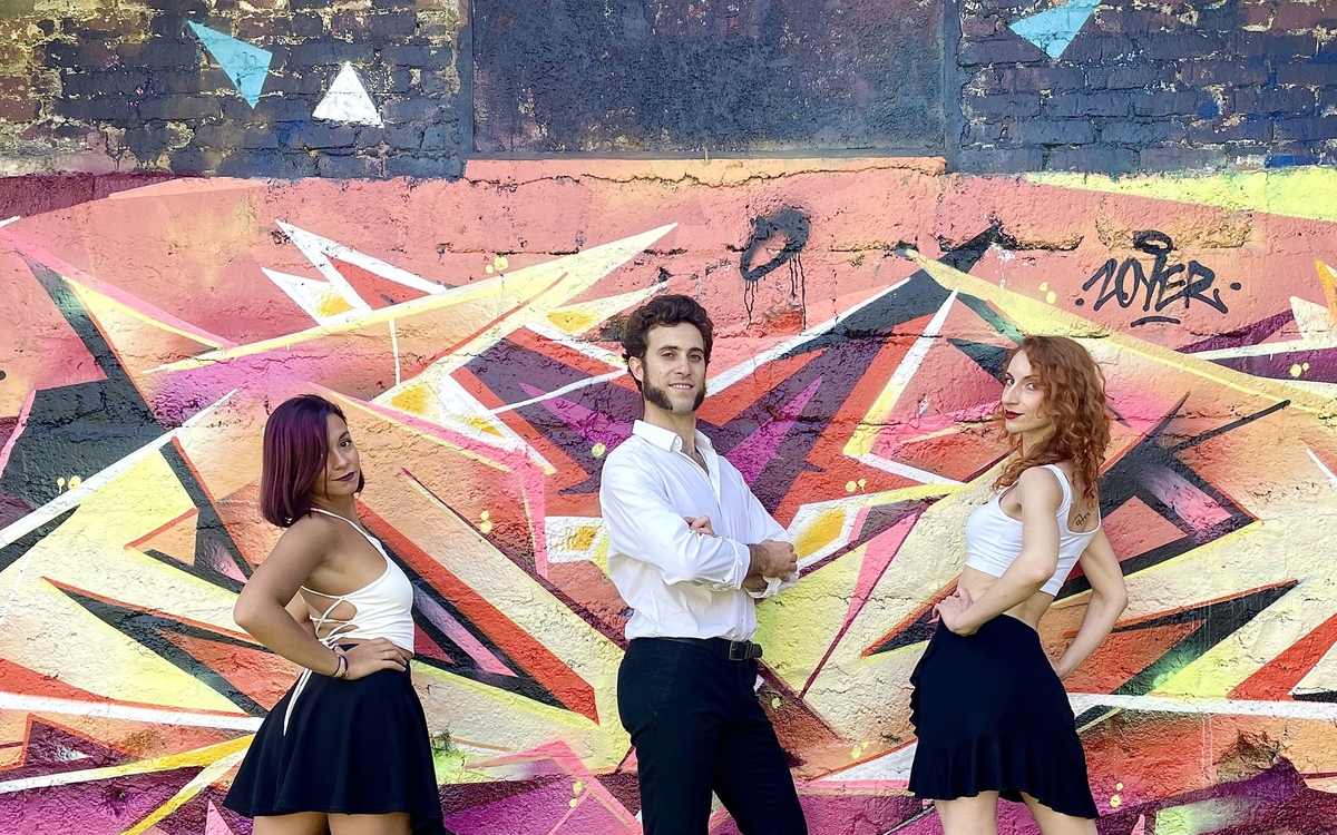 Mary-Lou, Logan et Gabija sont les 3 professeurs de l'école Élan 4 Temps