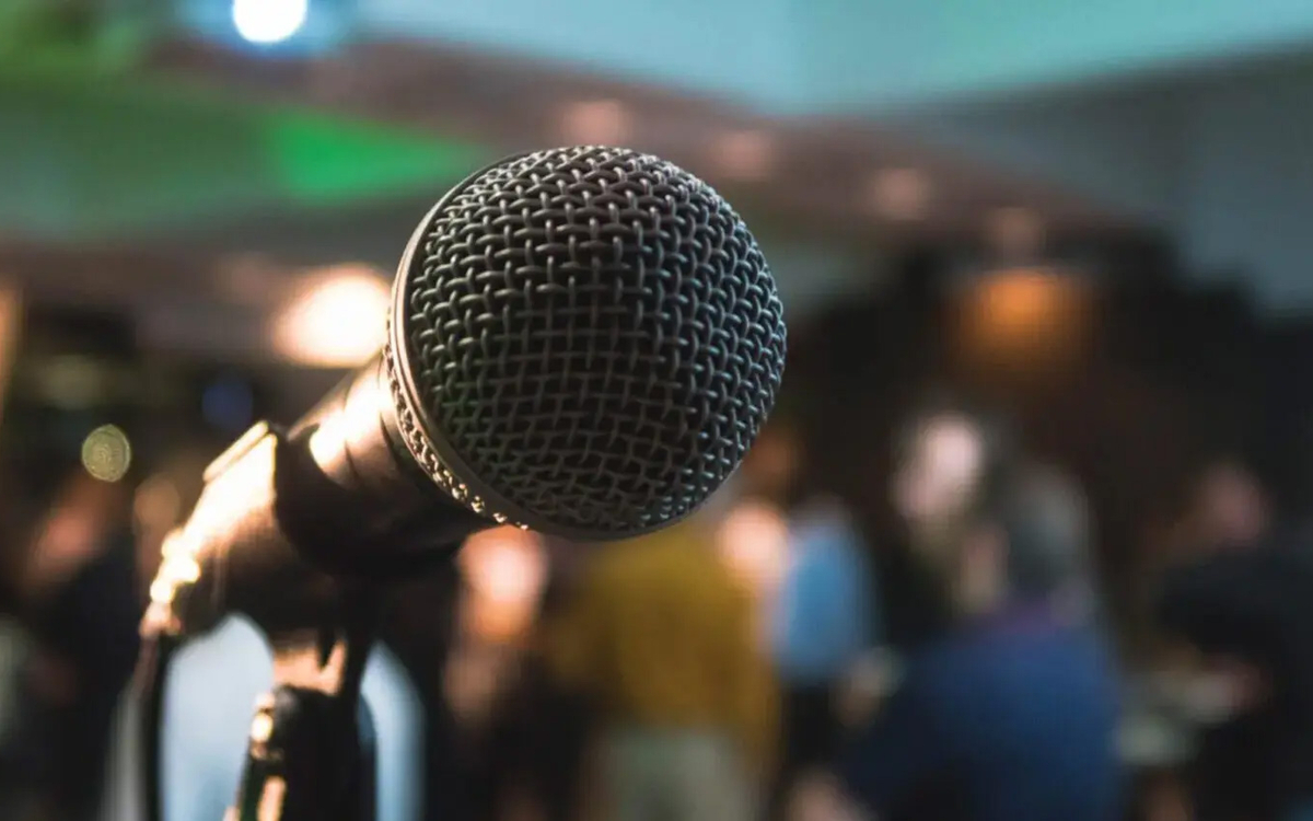 Débat rencontre conférence
