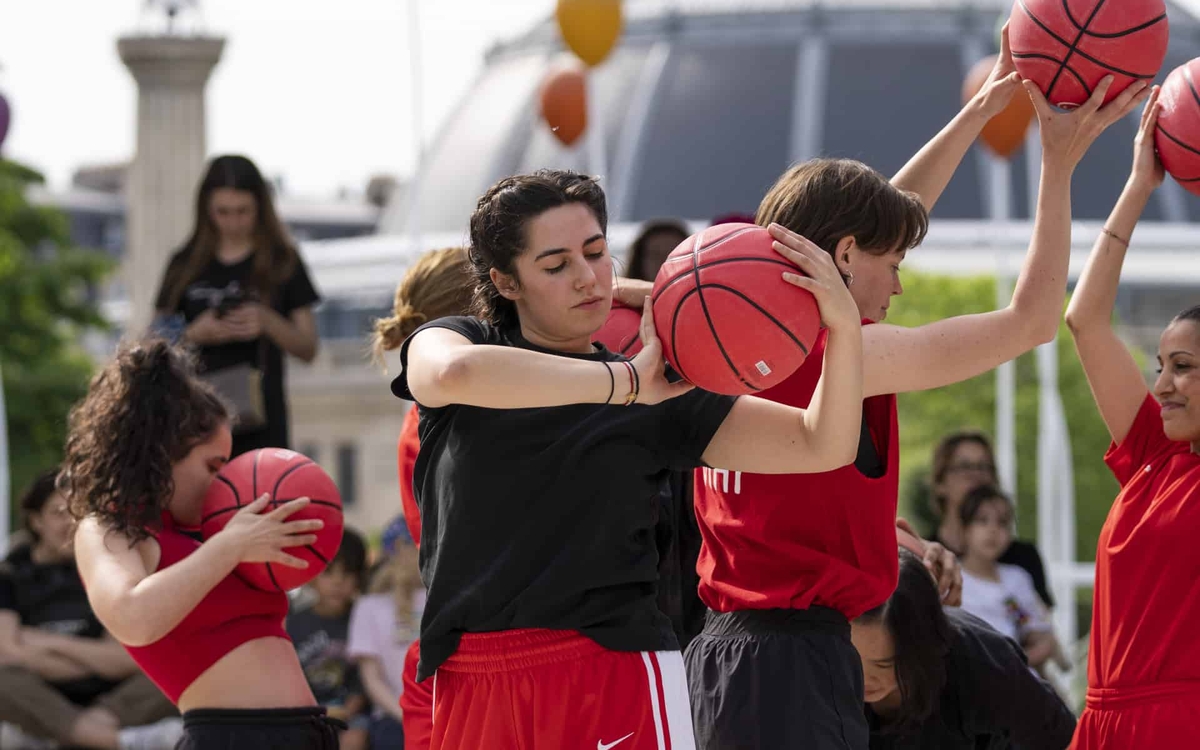 Rebonds - Kivuko Compagnie / Christina Towle © Timothée Lejolivet - Festival Les Remontantes