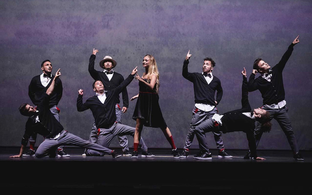 Flying Bach, Paris, Folies Bergère