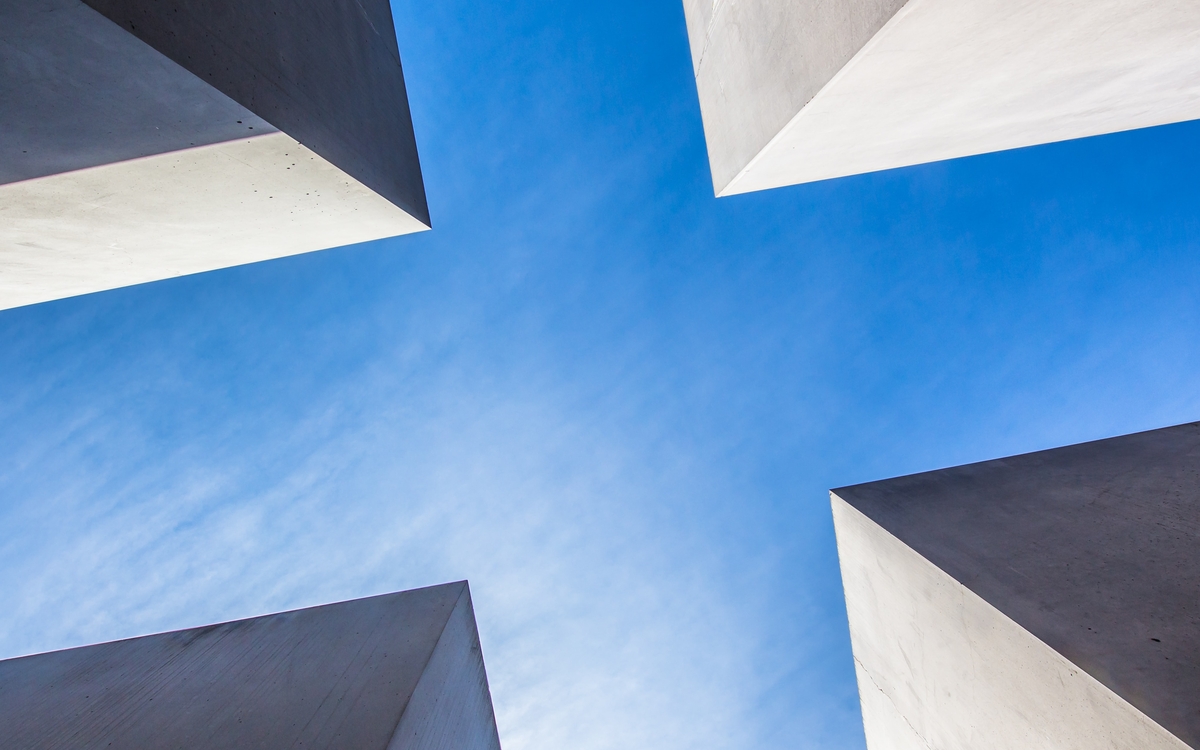 Vue du Mémorial aux Juifs assassinés d'Europe à Berlin.