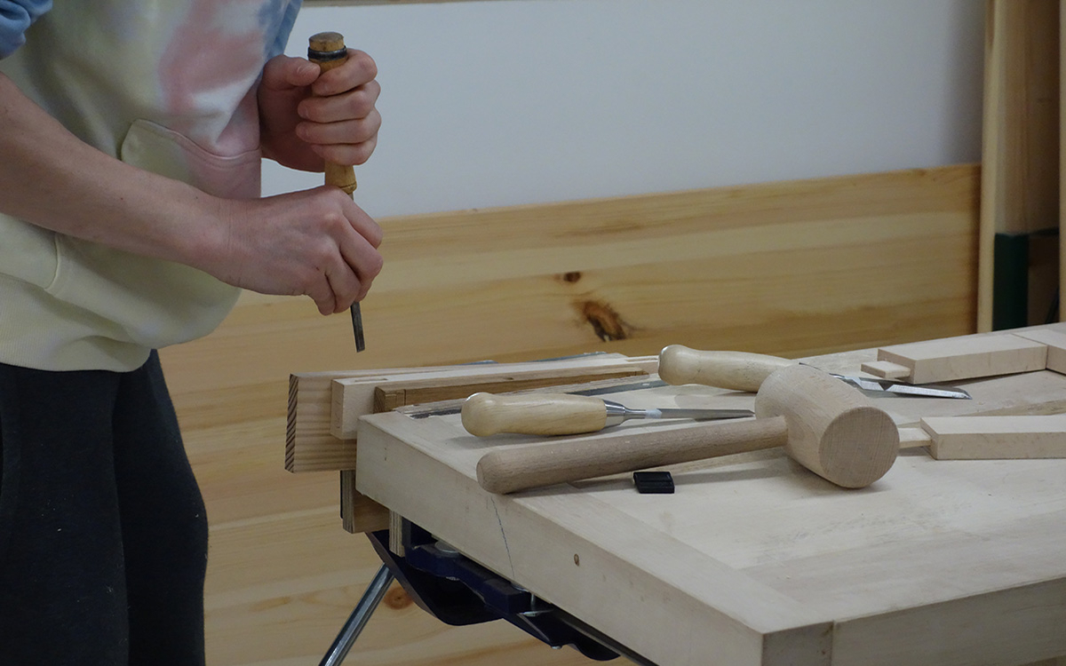 atelier à travers fil