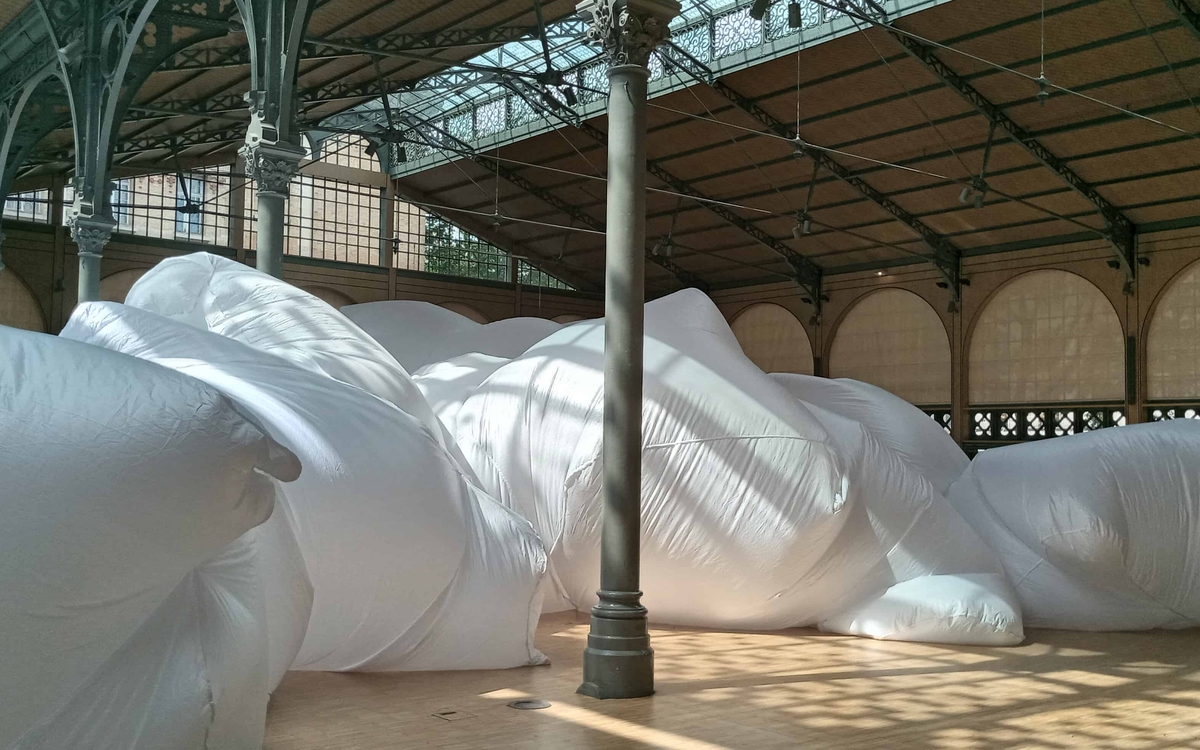 Abri Trou - Elizabeth Saint-Jalmes © Elizabeth Saint-Jalmes