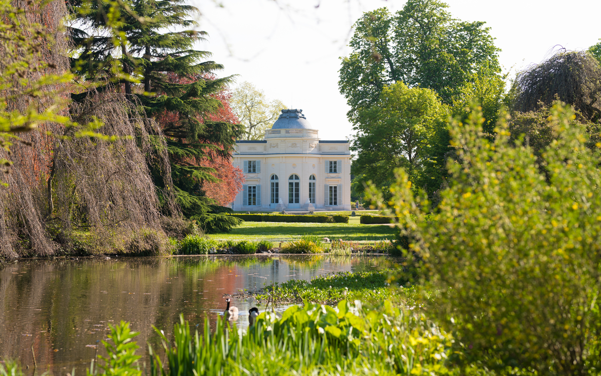 Façade nord du château de Bagatelle après restauration