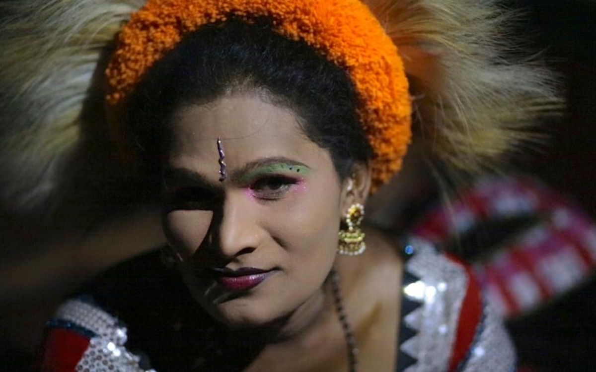 Guru, une famille hijra. Laurie Colson, Axelle Le Dauphin. Tarantula, Opening Night, Kolam Productions, 2015