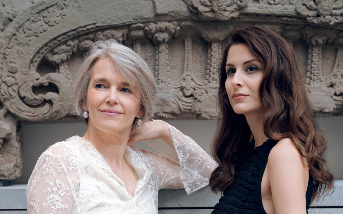 Anousha Nazari (chant lyrique), Leili Anvar (récitation poétique), Jeyran Ghiaee (piano)