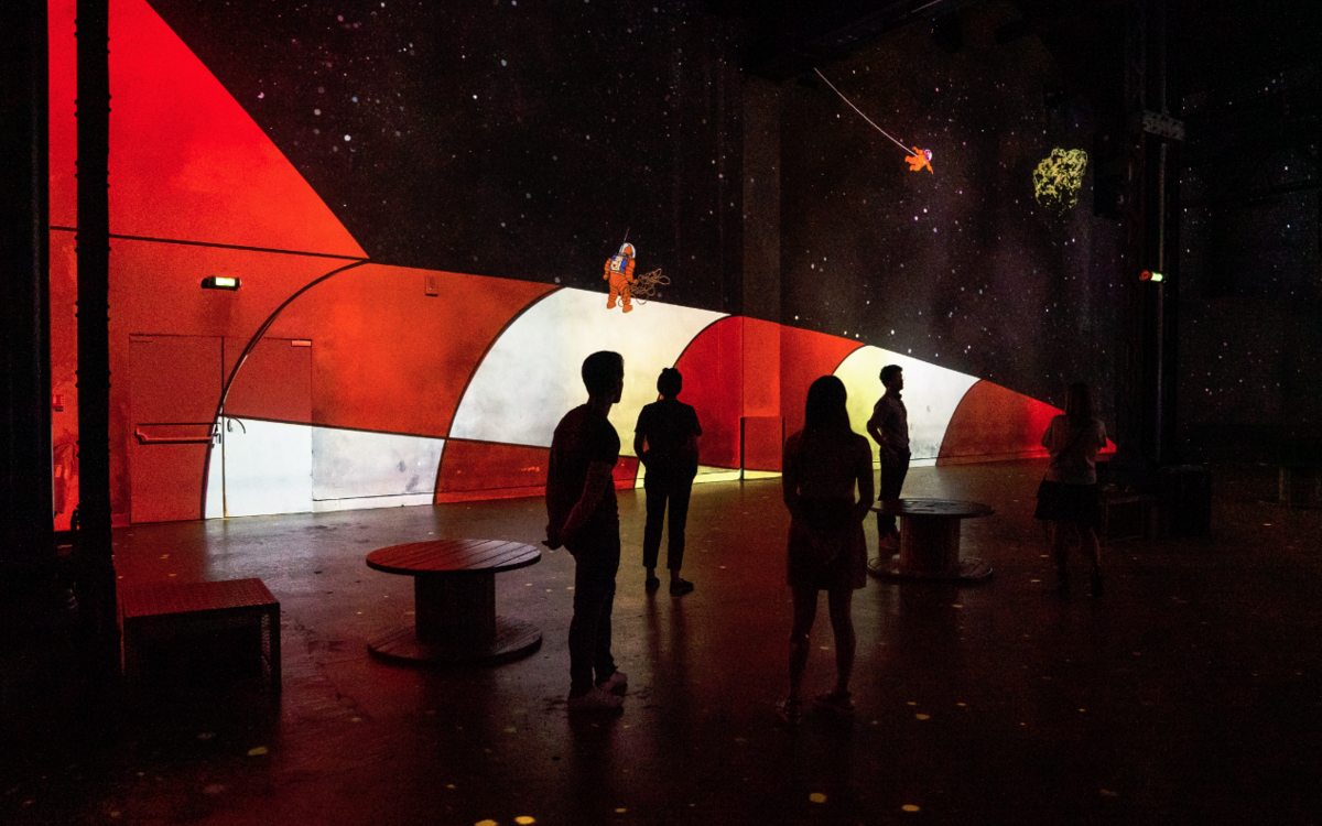 Tintin à l'Atelier des Lumières