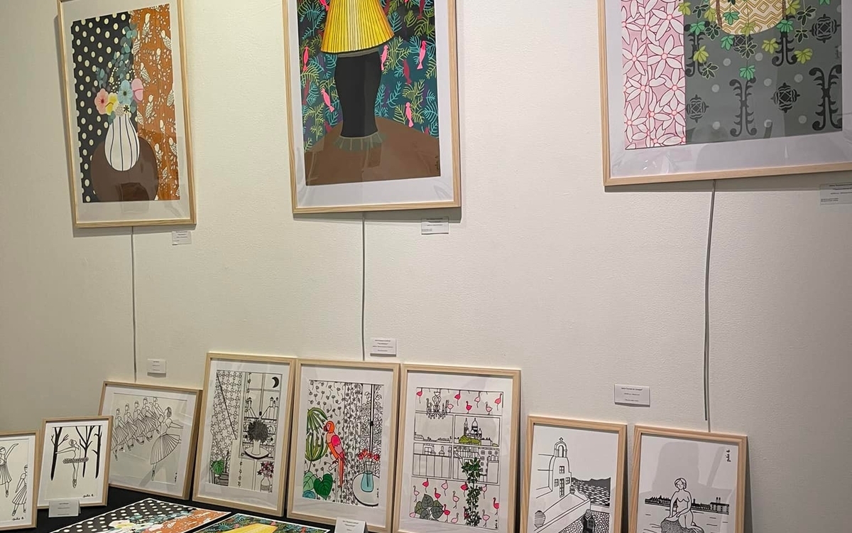 Tableaux exposés à la galerie du Montparnasse 