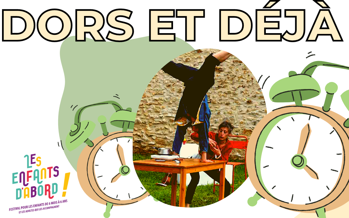 Deux artistes autour d'une table, et deux réveils colorés 