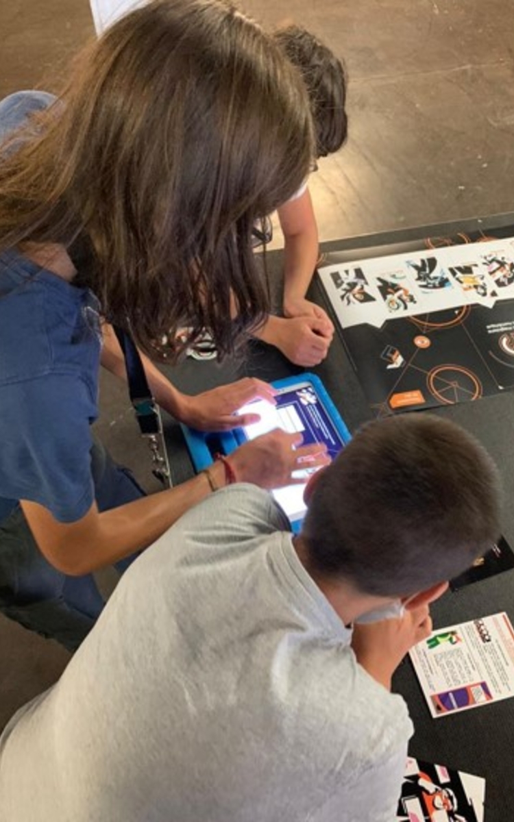 Une expérience immersive et ludique qui mixe réalité et réalité augmentée