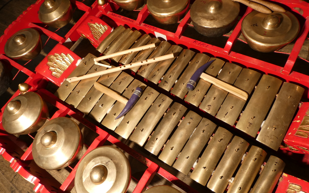 Ensemble Gamelan Degung Sora Gumbira