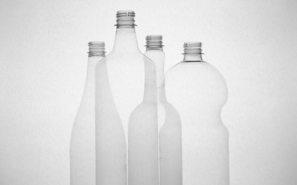 Jens Knigge, Prima Materia - Bottles, 2020