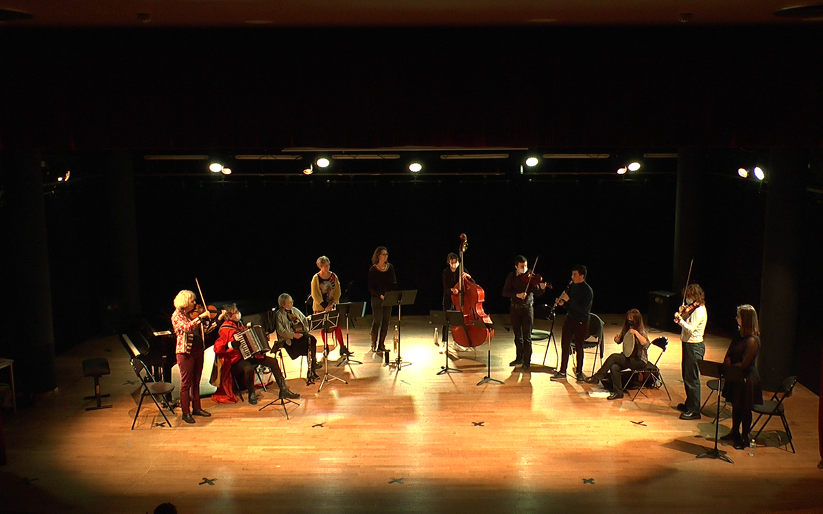 Atelier CMA11 Doupatchena et Amis de Tsuica dans l'auditorium du CMA11