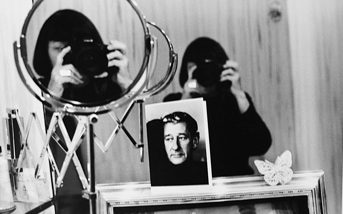 photographie en noir et blanc, autoportrait 