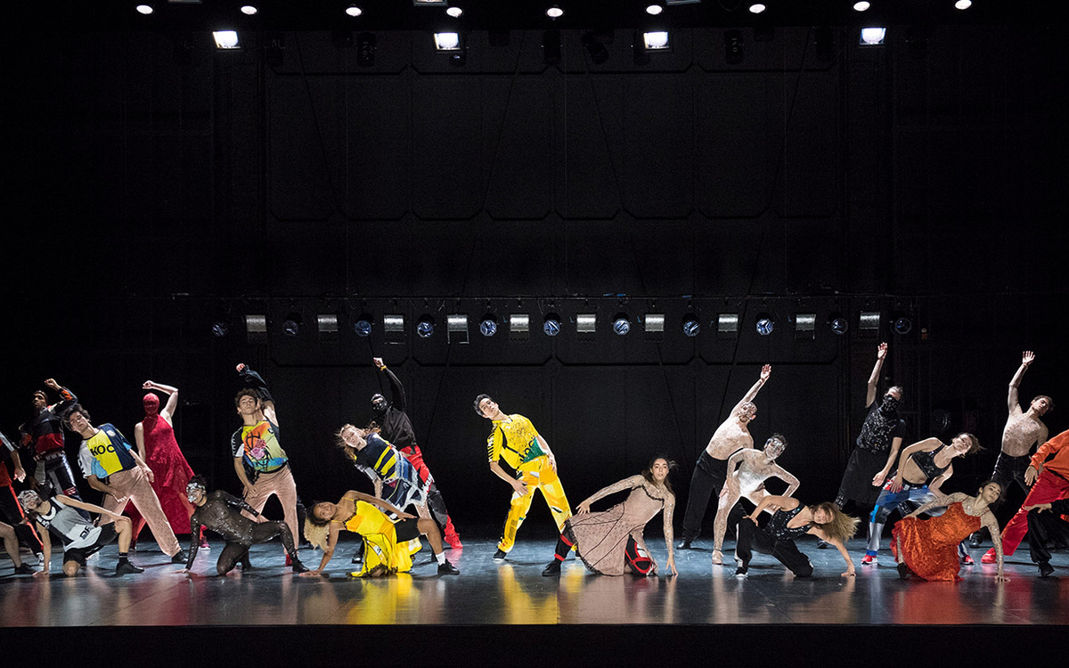 Spectacle de danse Static Shot