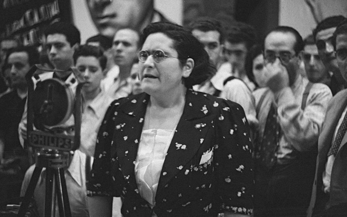 Federica Montseny meeting de Barcelone 1936