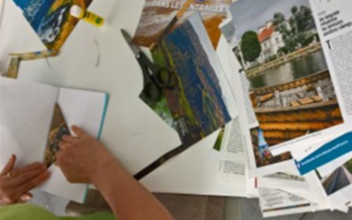 Images avec paysages carte ouverte avec collages. Atelier : carnet de voyage imaginaire