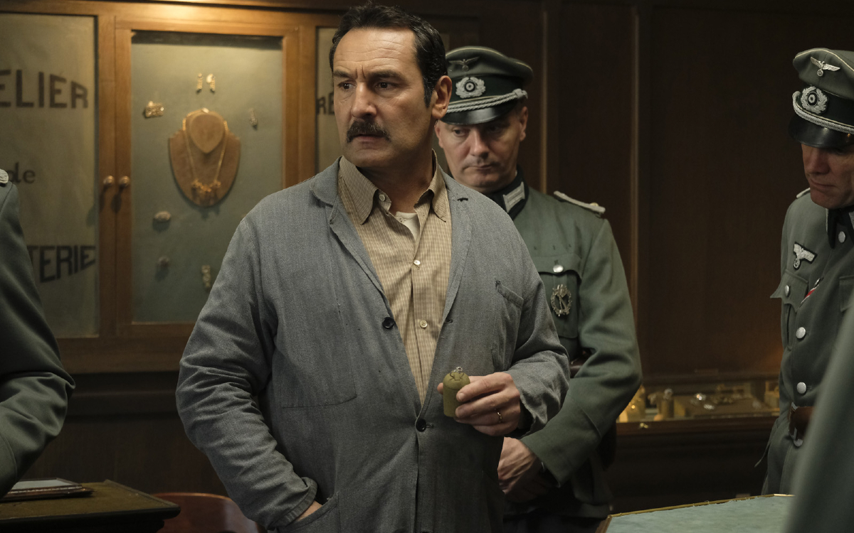 Gilles Lellouche dans le film Adieu Monsieur Haffmann.