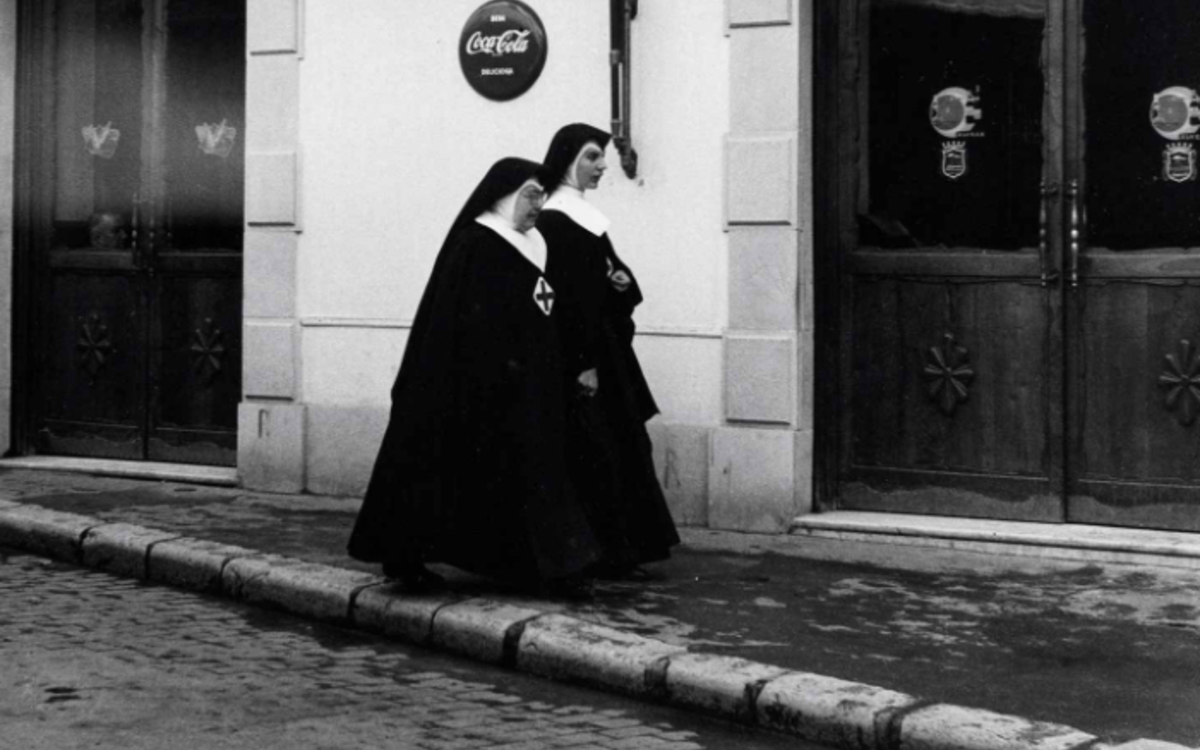 photographie noir et blanc moderne