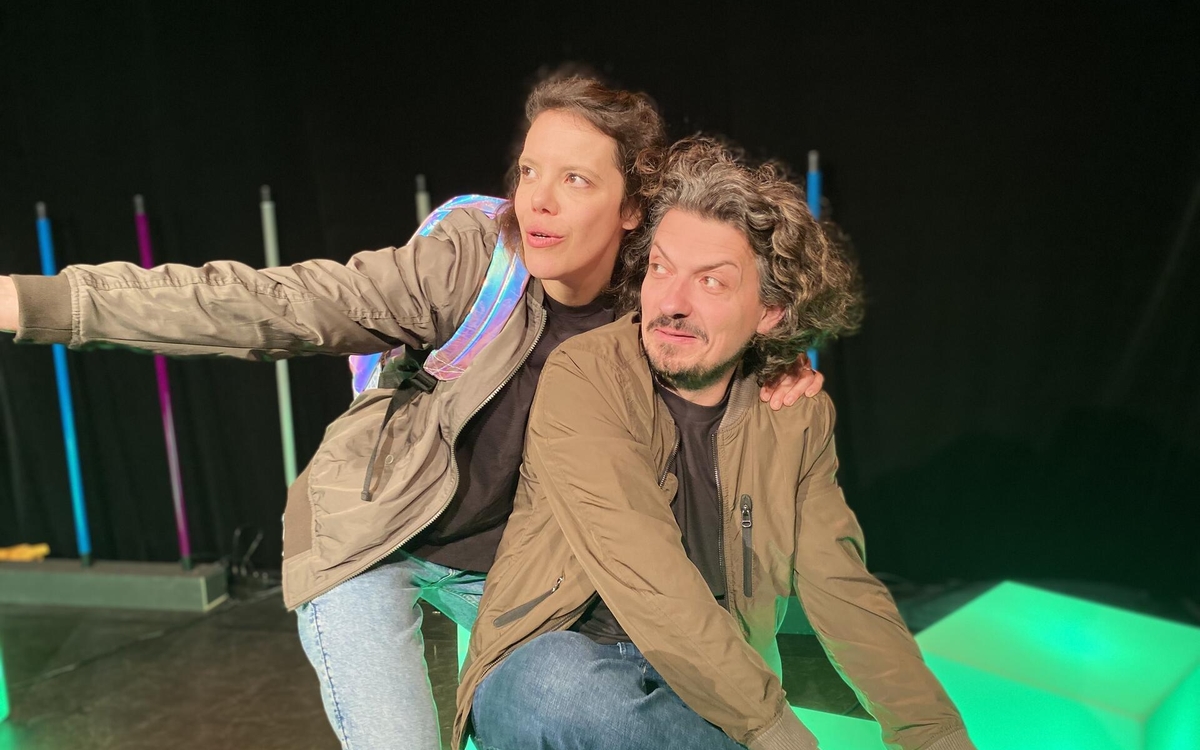 « On s’attache » au Théâtre du Marais