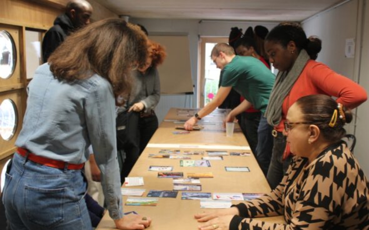 Atelier de sensibilisation autour des low-techs Envie Le Labo 