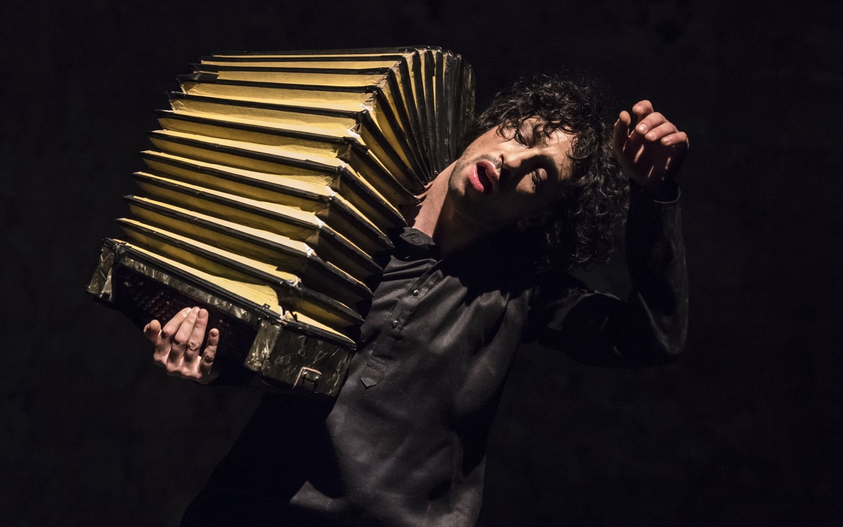 OBLIQUE PERFORMANCE DE VAHRAM ZARYAN