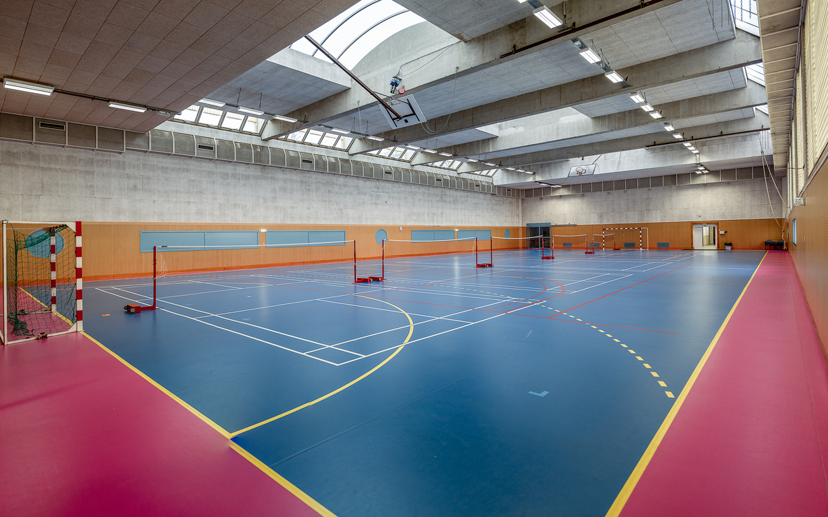 Paris sport proximité : multisports et badminton au gymnase Tristant Tzara