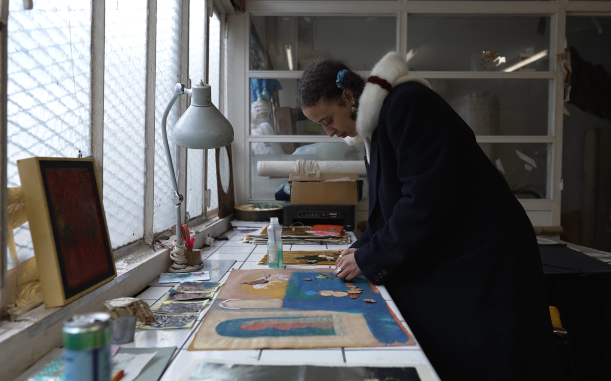 Inès Di Folco dans son atelier © Maximin Costa