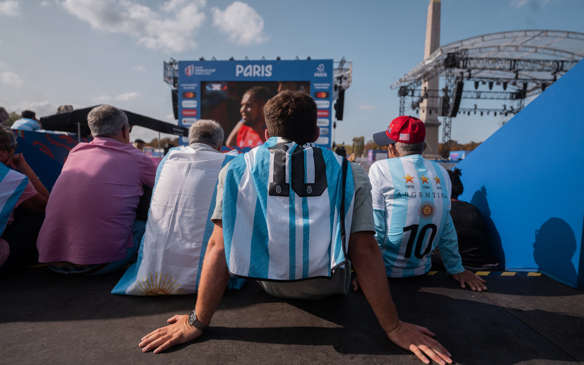 Supporters devant une retransmission de matchs.