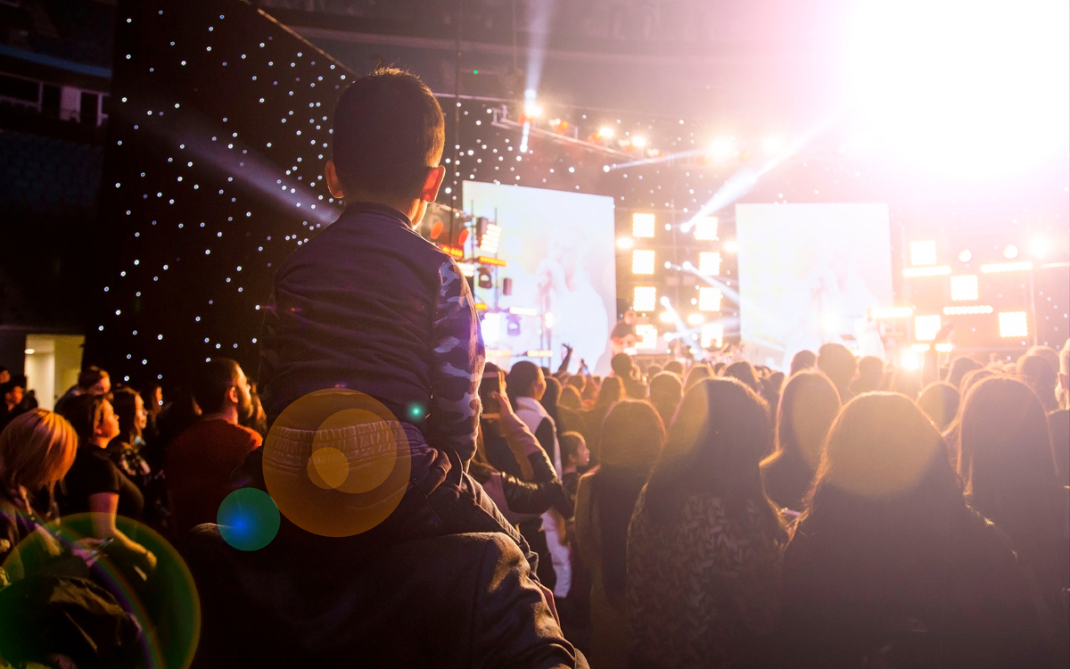 Enfant lors d'un concert.