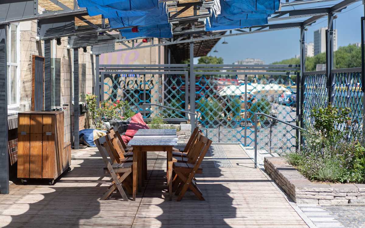 terrasse de la maison des canaux
