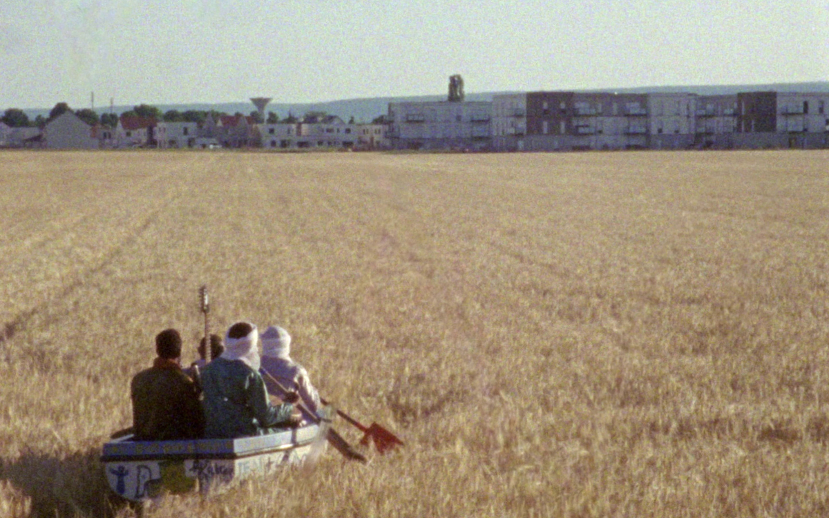 Une île et une nuit, un film des Pirates des Lentillères
