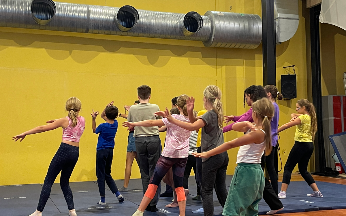 Cet évènement fait partie de MégaWATT, un printemps de spectacles gratuits en espace