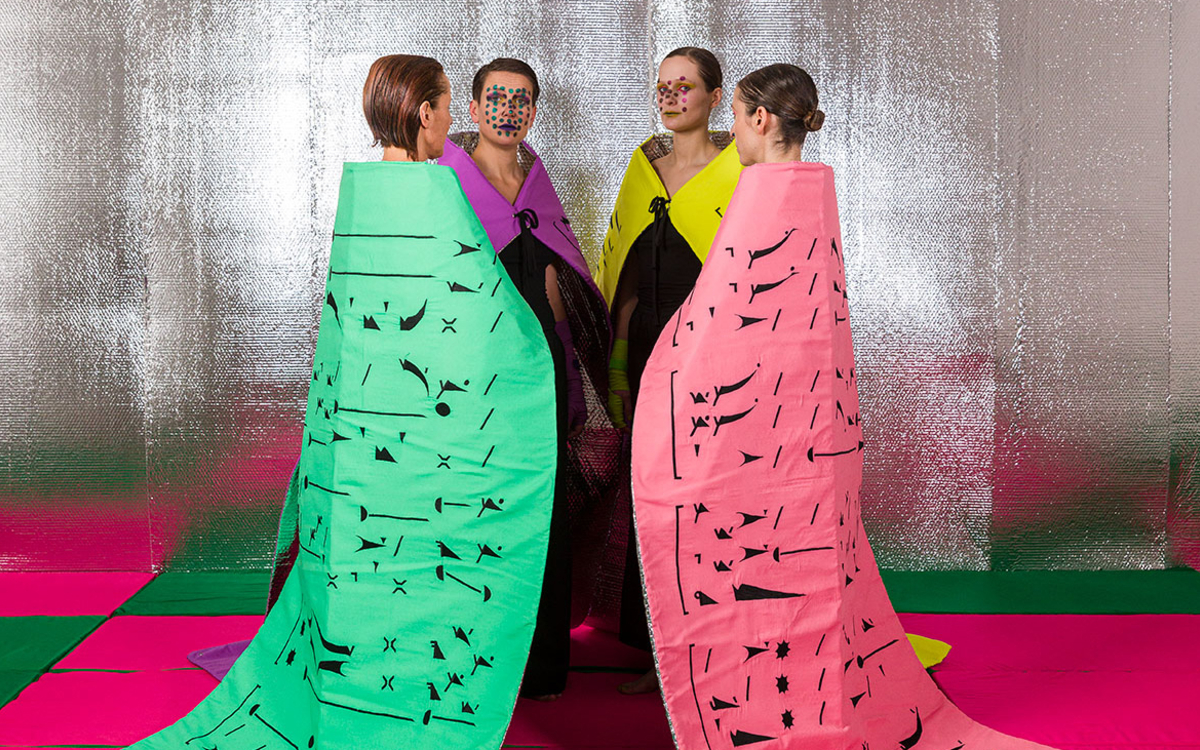 Violaine Lochu, "Dojo Sisters", vidéo performance, 2024