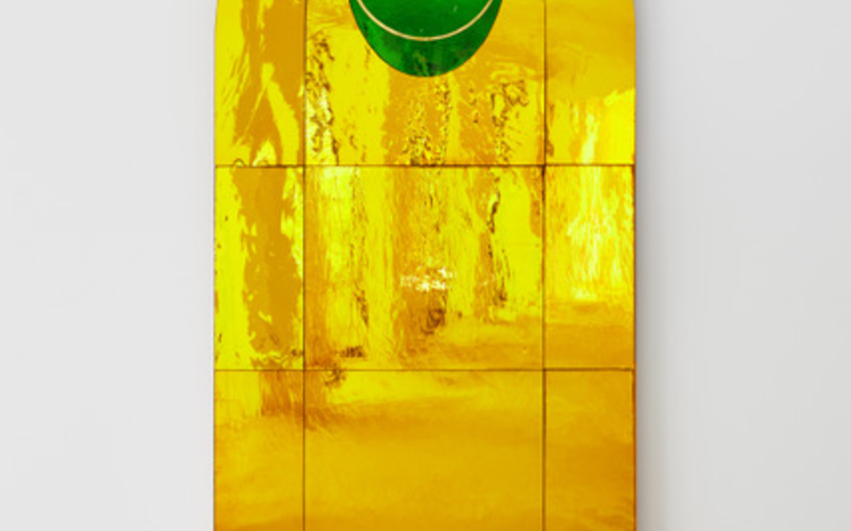 Miroir en ogive doré
