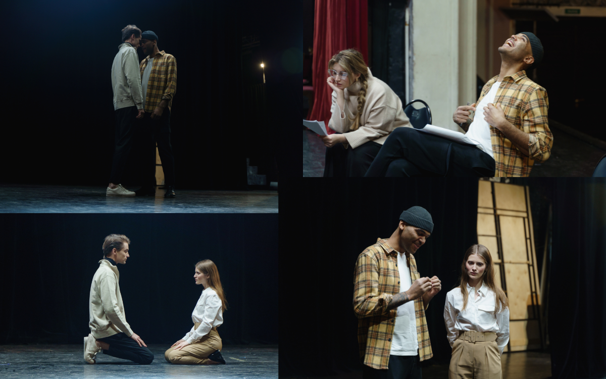 Deux personnes en train de jouer sur scène