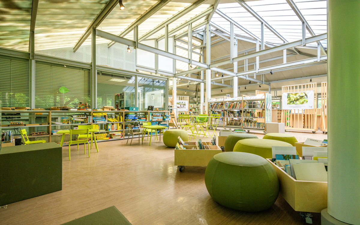 2024 07 10 Jeux de société nature  ©_Frederic_Combeau_-_pavillon_2_Bibliotheque_Parc_Floral_Vincennes_75012