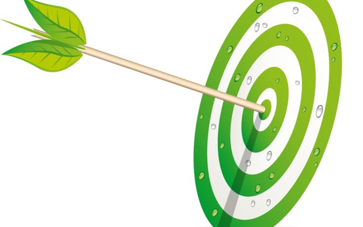 cible verte avec une flèche verte au centre 
