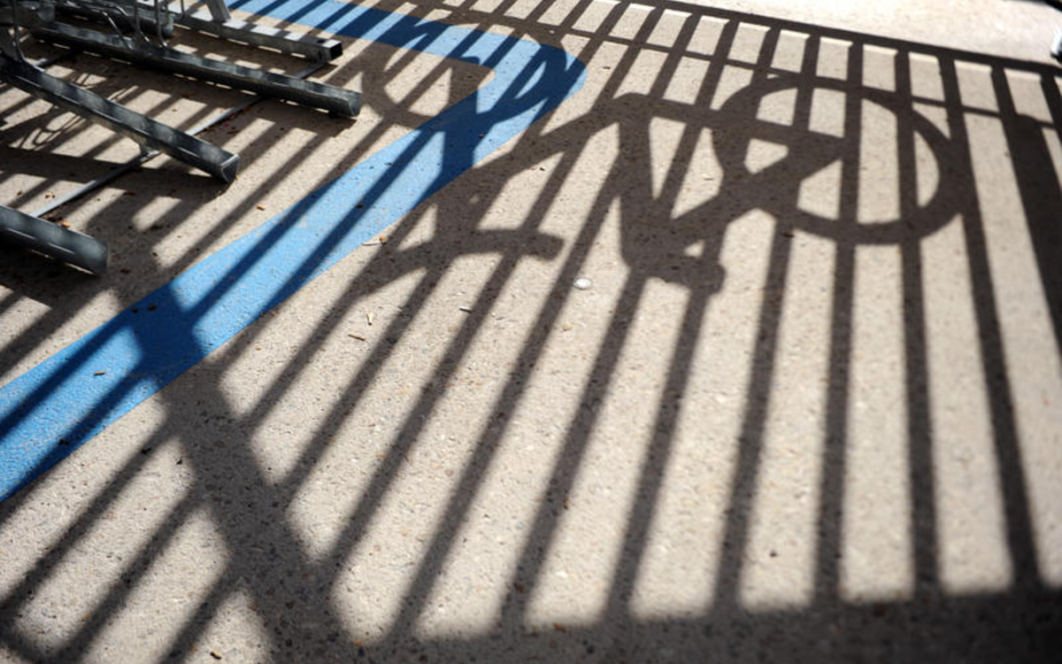 Ombre chinoise d'un vélo