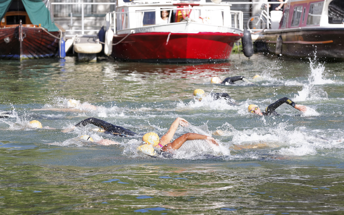 Photo de la Natation en eaux libres bassin de la Villette (19e)