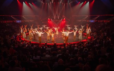 La troupe du cirque Arlette Gruss