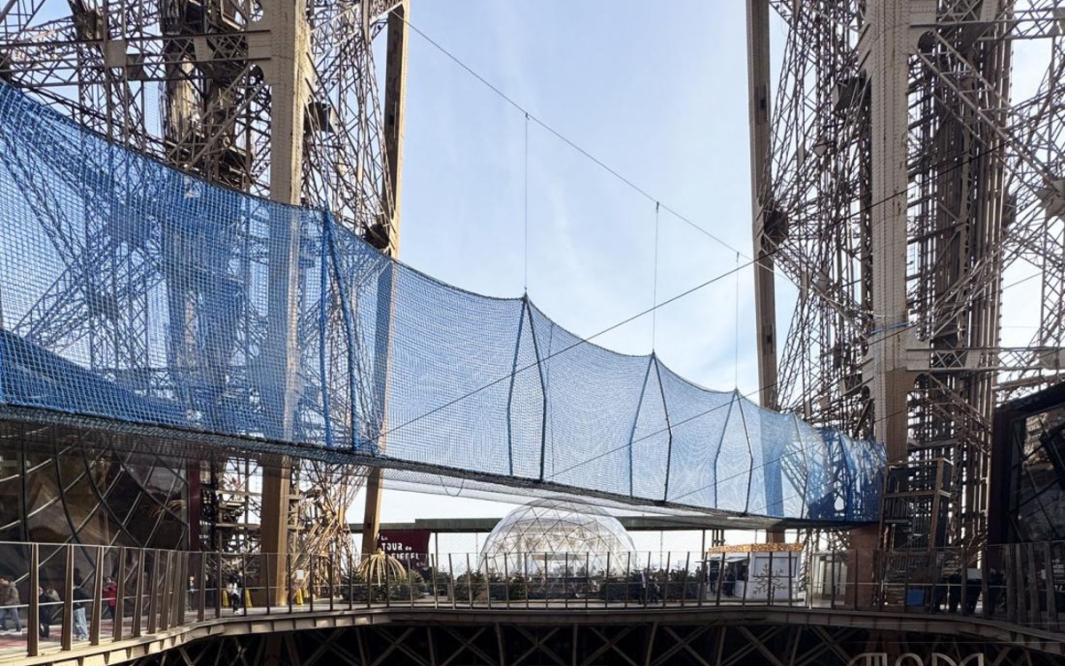 Pont suspendu au 1er étage de la Tour Eiffel
